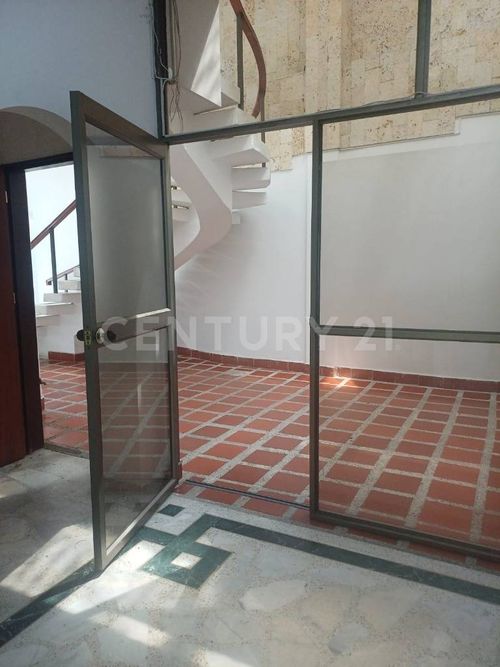 Local en arriendo en Santa Monica, Cali, 300 m² · foto 12 de 20