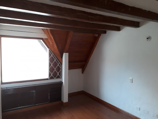 Casa en venta en Colina Campestre, Bogotá · foto 3 de 23