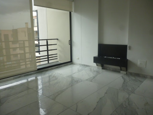 Apartamento en venta en Santa Barbara, Bogotá · foto 2 de 18