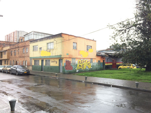 Casa en venta en San Joaquin, Bogotá · foto 2 de 2