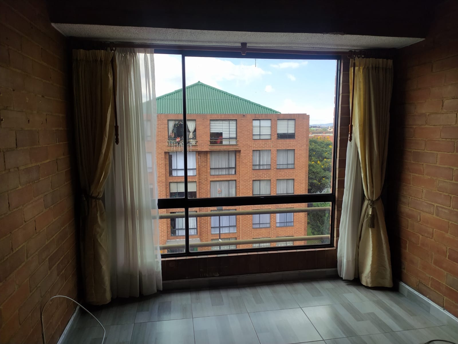 Apartamento en venta en Alamos, Bogotá · foto 2 de 13