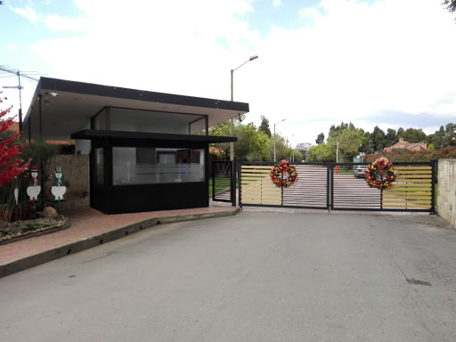Casa en venta en Guaymaral, Bogotá · foto 9 de 24