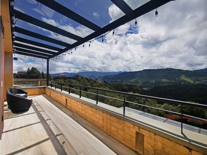 Casa de 3 alcobas en venta en Arboretto, La Calera, 361 m² · foto 7 de 24