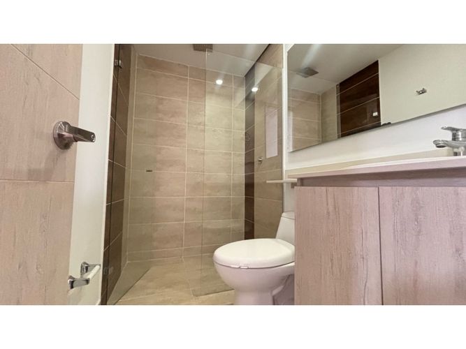 Apartamento de 3 alcobas en arriendo en La Doctora, Sabaneta, 90 m² · foto 13 de 14