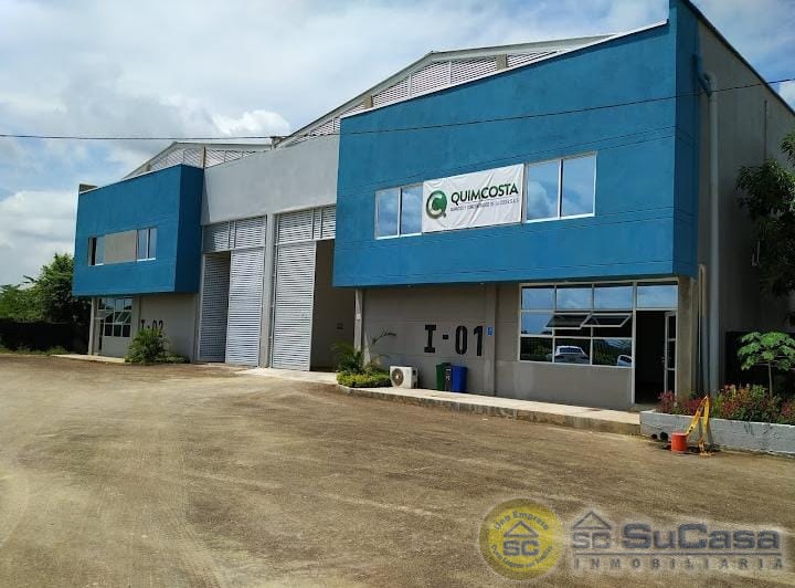 Warehouse for rent in Mamonal, Cartagena