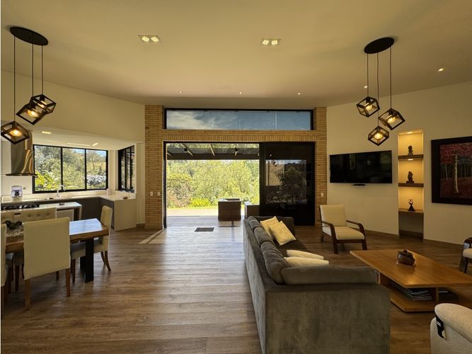 Casa de 3 alcobas en venta en Pantanillo, El Retiro, 417 m² · foto 3 de 24