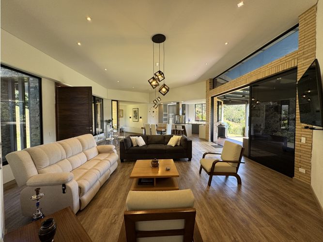 Casa de 3 alcobas en venta en Pantanillo, El Retiro, 417 m² · foto 4 de 24