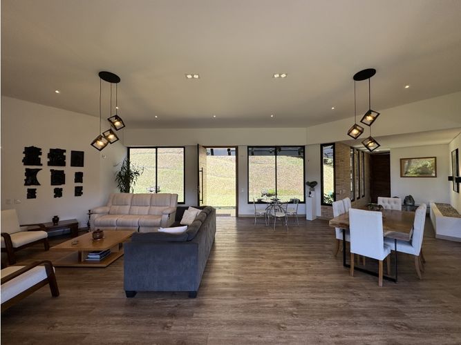 Casa de 3 alcobas en venta en Pantanillo, El Retiro, 417 m² · foto 6 de 24