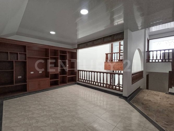 Casa de 5 alcobas en arriendo en Bosque Alto, Villavicencio, 590 m² · foto 10 de 22