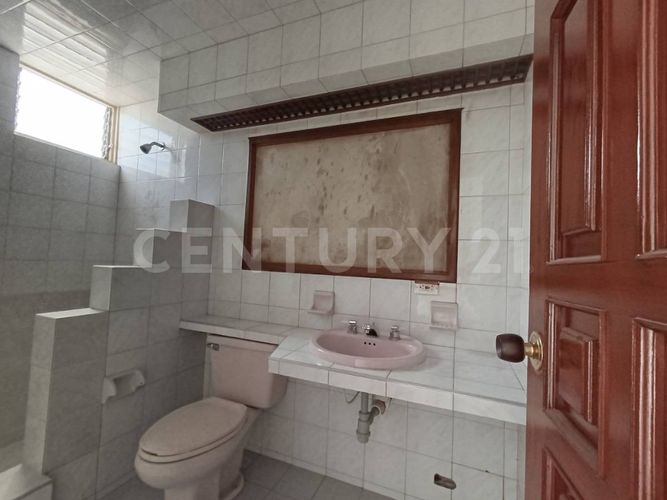 Casa de 5 alcobas en arriendo en Bosque Alto, Villavicencio, 590 m² · foto 14 de 22