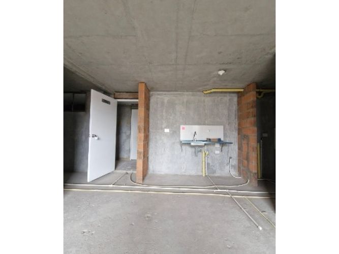 Apartamento de 2 alcobas en venta en Cuatro Esquinas, Rionegro, 48 m² · foto 2 de 8