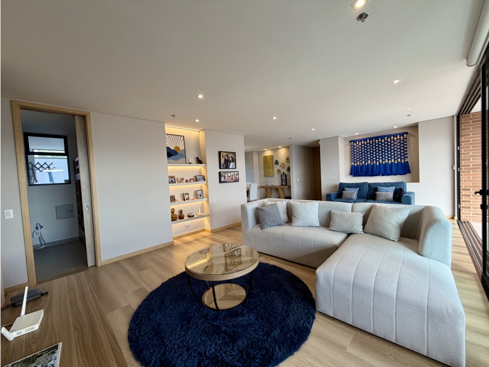 Apartamento en arriendo en Cola Del Zorro, Medellín · foto 3 de 14