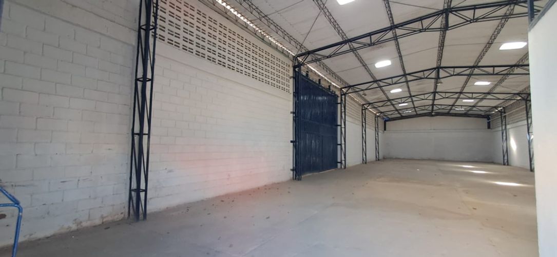 Bodega en arriendo en Villa San Pedro I, Barranquilla, 1000 m² · foto 5 de 14