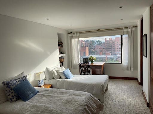 Apartamento de 3 alcobas en venta en Los Rosales, Bogotá, 283 m² · foto 16 de 20