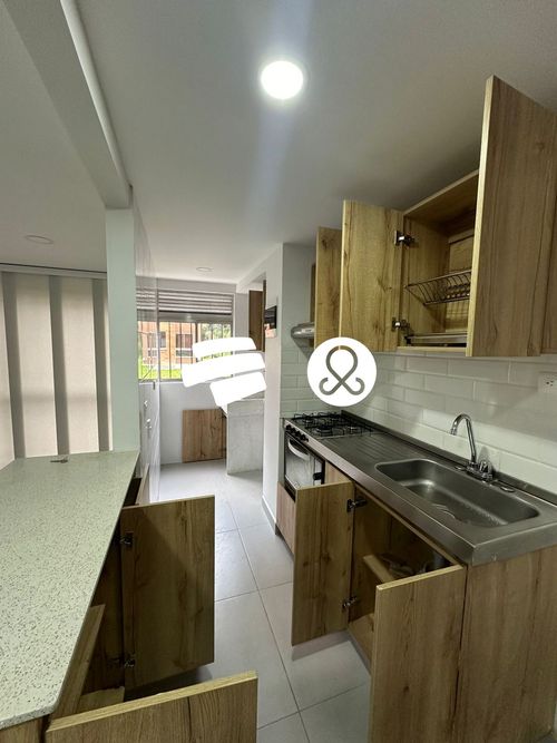Apartamento de 2 alcobas en venta en La Ceja, 49 m² · foto 2 de 7