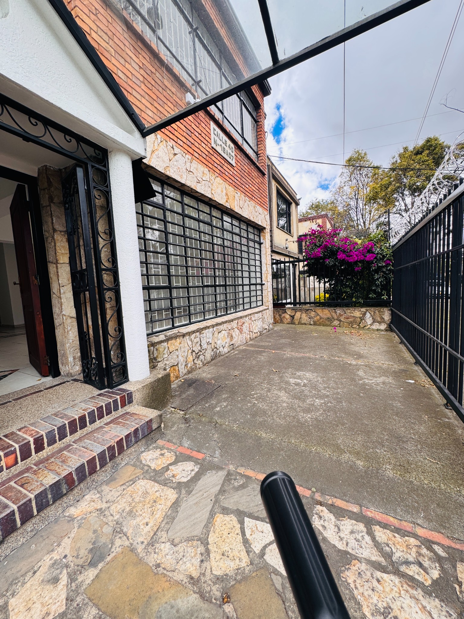 Casa en venta en La Soledad, Bogotá · foto 3 de 24