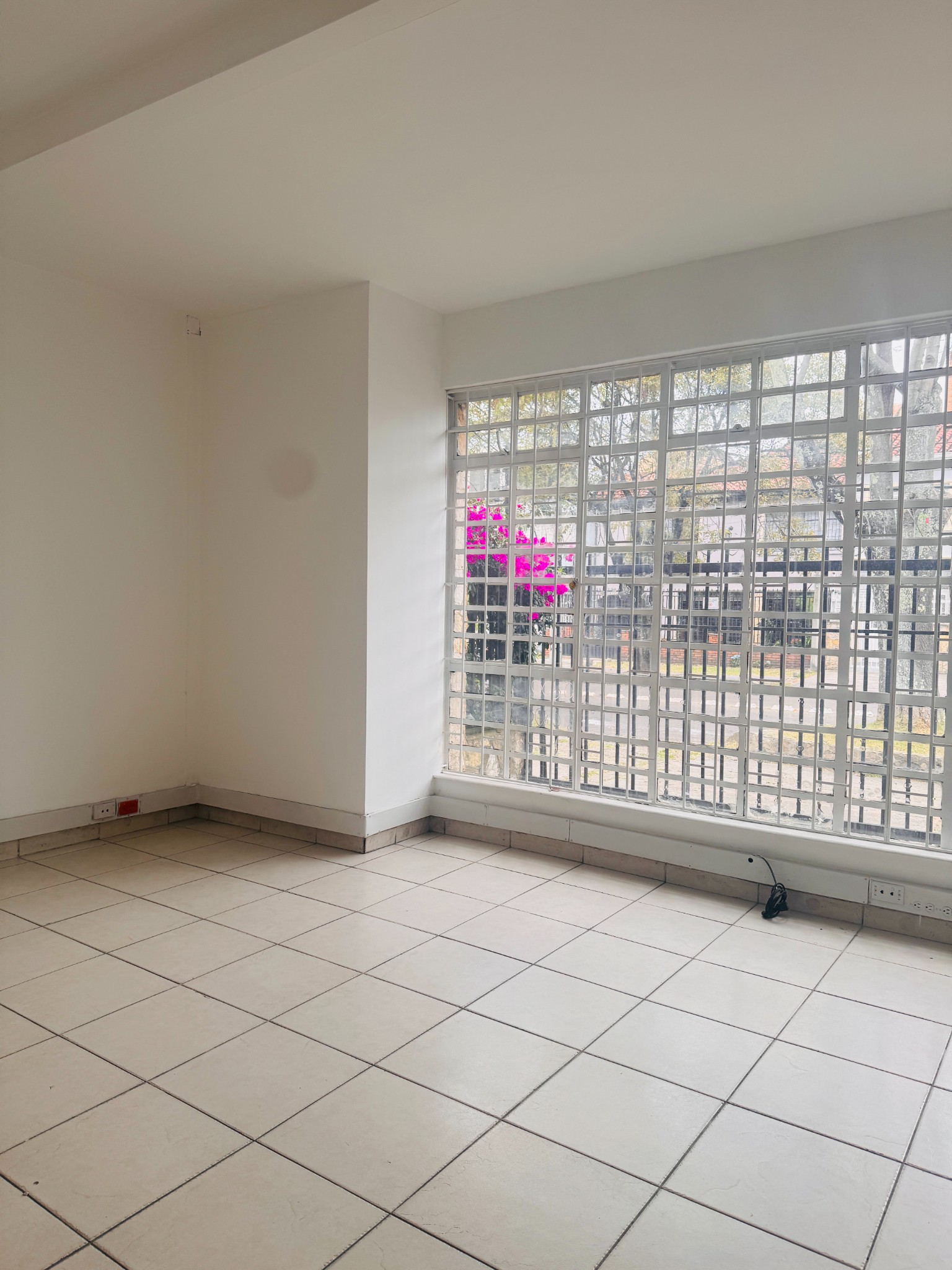 Casa en venta en La Soledad, Bogotá · foto 8 de 24