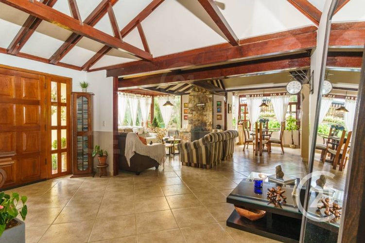 Casa de 5 alcobas en venta en Las Palmas, Medellín, 241 m² · foto 6 de 20