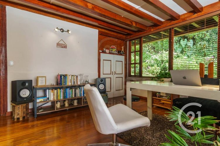 Casa de 5 alcobas en venta en Las Palmas, Medellín, 241 m² · foto 12 de 20