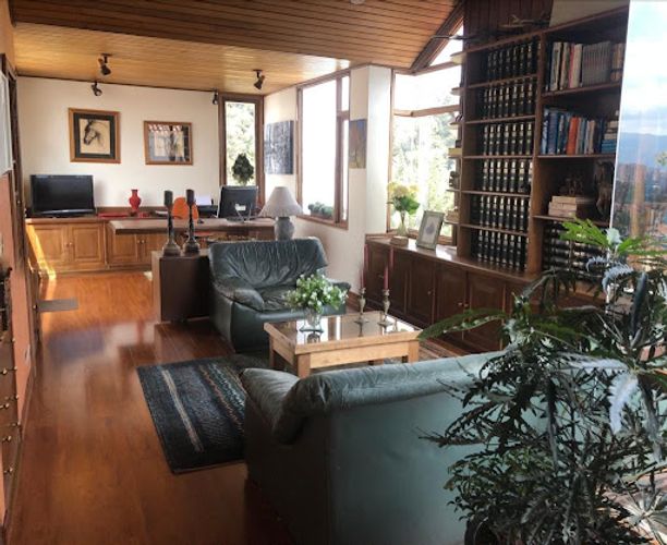 Casa en venta en Gratamira, Bogotá · foto 3 de 21