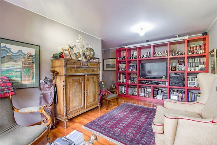 Apartamento de 3 alcobas en venta en Los Rosales, Bogotá, 243 m² · foto 2 de 24