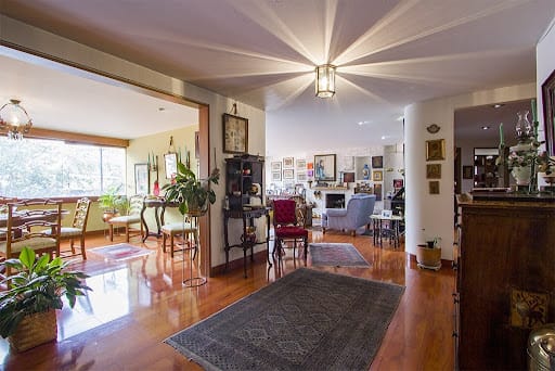 Apartamento de 3 alcobas en venta en Los Rosales, Bogotá, 243 m² · foto 8 de 24