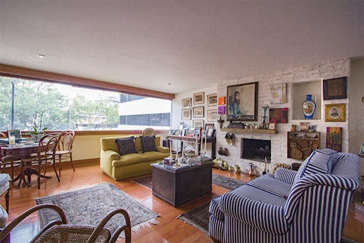 Apartamento de 3 alcobas en venta en Los Rosales, Bogotá, 243 m² · foto 9 de 24