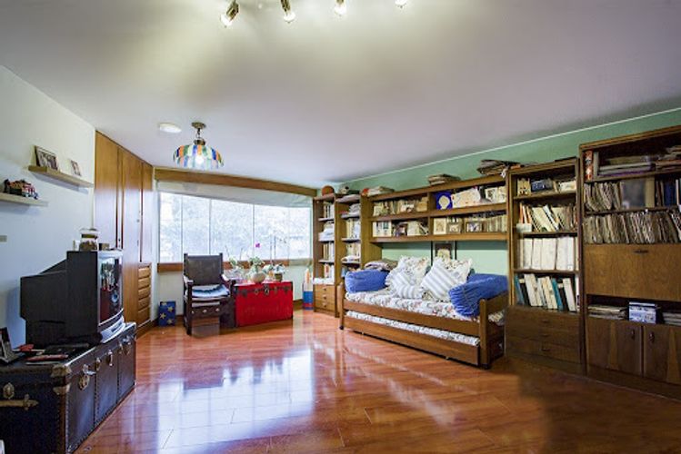 Apartamento de 3 alcobas en venta en Los Rosales, Bogotá, 243 m² · foto 19 de 24