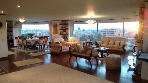 Apartamento en venta en La Carolina, Bogotá · foto 3 de 24