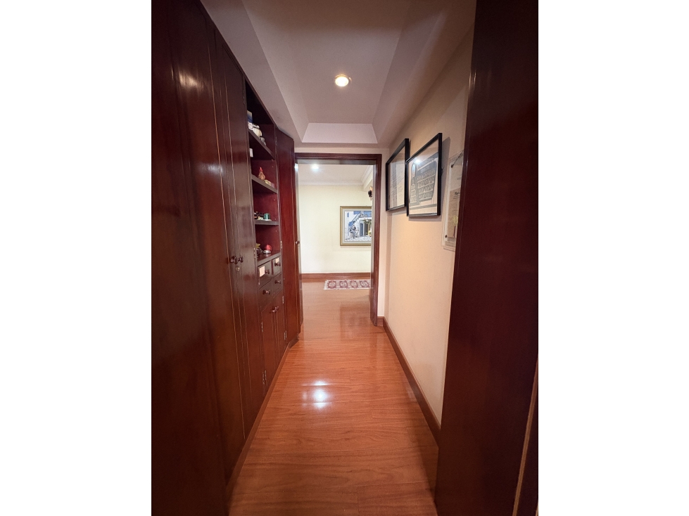 Apartamento en venta en Chicó Alto, Bogotá · foto 10 de 20