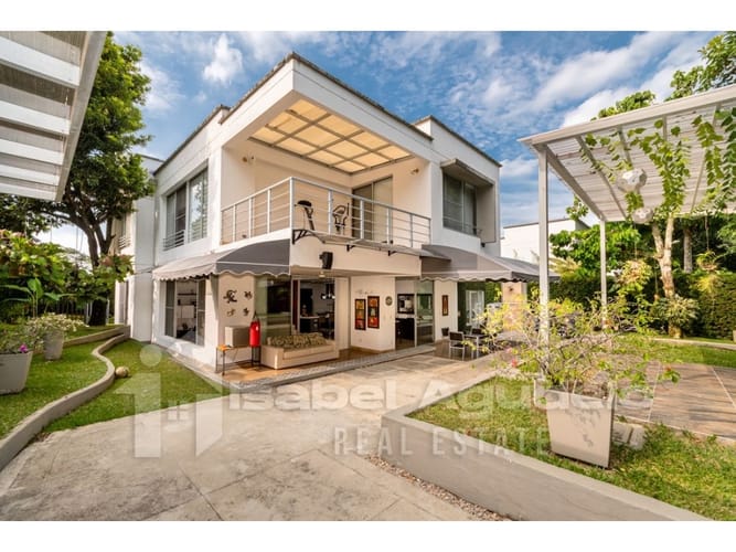 Casa de 3 alcobas en venta en Pance, Cali, 755 m² · foto 2 de 24