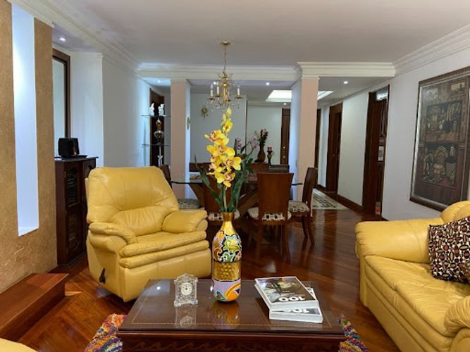 Apartamento de 3 alcobas en venta en Altos De Suba, Bogotá, 172 m² · foto 2 de 24