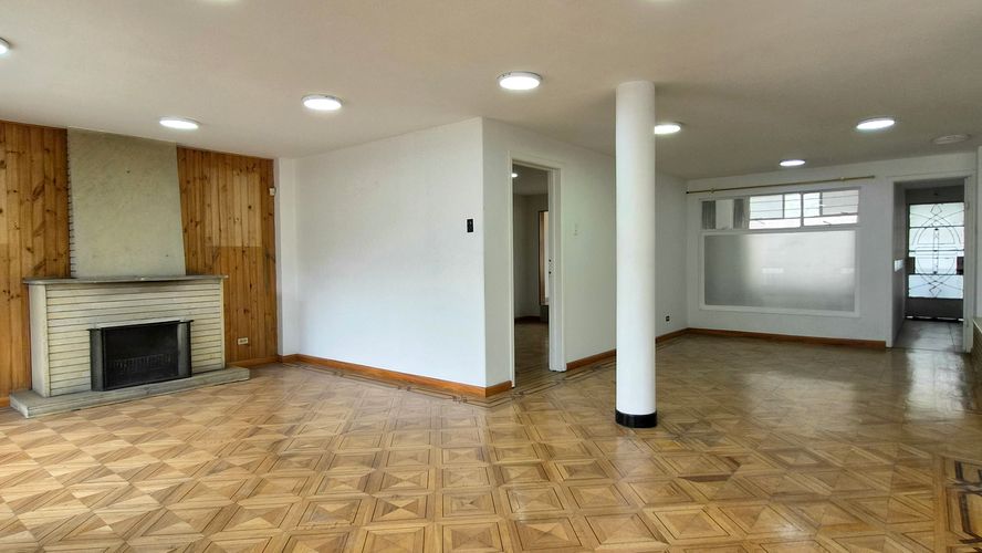 Casa de 6 alcobas en venta en Gran America, Bogotá, 400 m² · foto 2 de 20