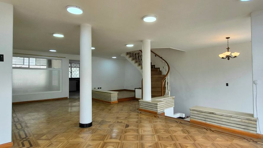 Casa de 6 alcobas en venta en Gran America, Bogotá, 400 m² · foto 3 de 20