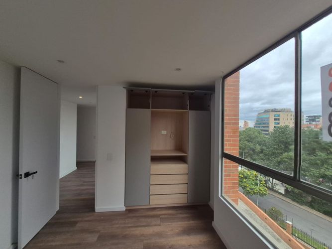 Apartamento en venta en Santa Barbara, Bogotá · foto 8 de 24