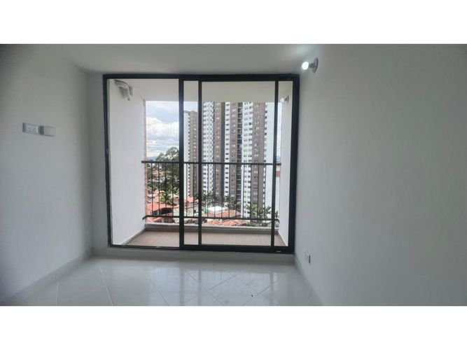 Apartamento de 3 alcobas en venta en Cuatro Esquinas, Rionegro, 54 m² · foto 3 de 17