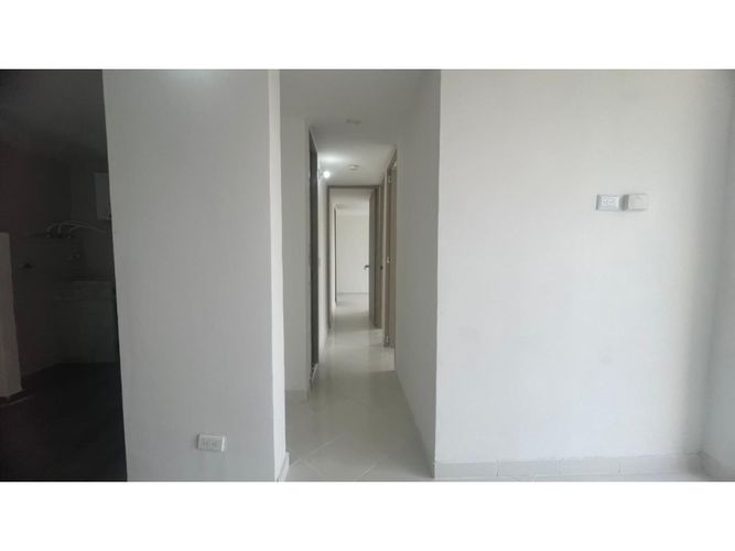 Apartamento de 3 alcobas en venta en Cuatro Esquinas, Rionegro, 54 m² · foto 4 de 17