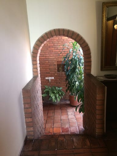 Casa de 5 alcobas en venta en Cerros De Niza, Bogotá, 385 m² · foto 3 de 24