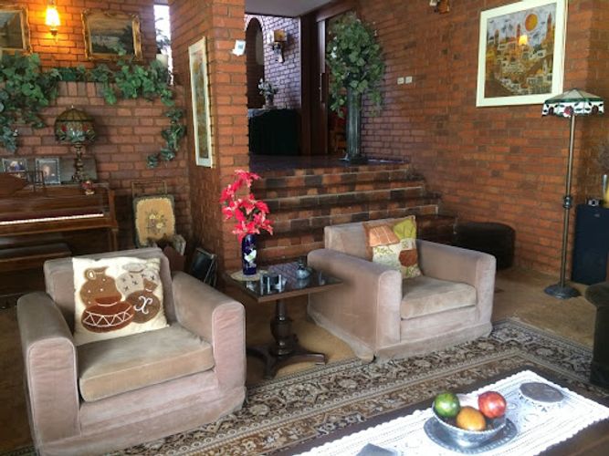 Casa de 5 alcobas en venta en Cerros De Niza, Bogotá, 385 m² · foto 13 de 24