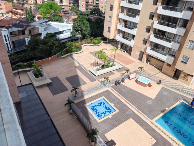 Apartamento de 3 alcobas en venta en Loma De La Doctora, Sabaneta, 103 m² · foto 6 de 24