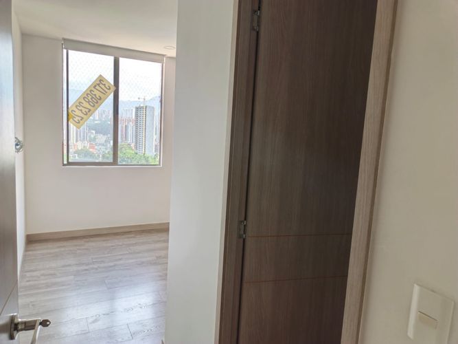 Apartamento de 3 alcobas en venta en Loma De La Doctora, Sabaneta, 103 m² · foto 11 de 24
