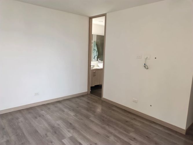 Apartamento de 3 alcobas en venta en Loma De La Doctora, Sabaneta, 103 m² · foto 12 de 24