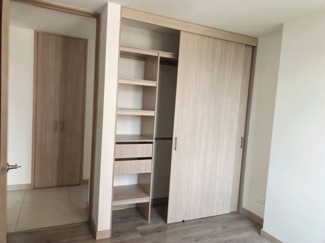 Apartamento de 3 alcobas en venta en Loma De La Doctora, Sabaneta, 103 m² · foto 13 de 24