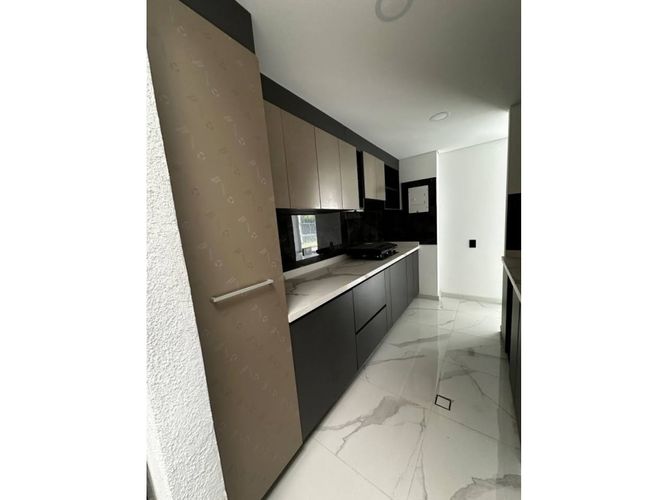 Casa de 4 alcobas en venta en El Castillo, Jamundí, 137 m² · foto 7 de 24