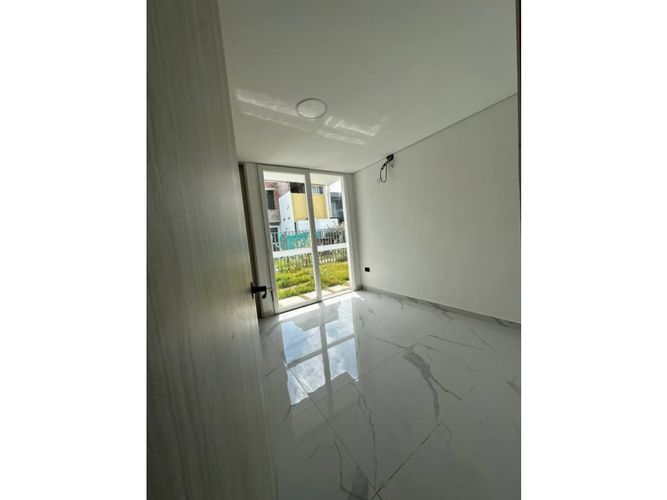 Casa de 4 alcobas en venta en El Castillo, Jamundí, 137 m² · foto 18 de 24