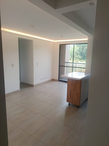 Apartamento en arriendo en Cimarronas, Rionegro · foto 3 de 16
