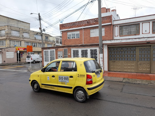 Casa en venta en Marsella, Bogotá · foto 3 de 4