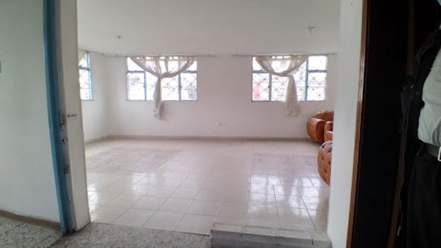 Casa de 4 alcobas en venta en Jazmin, Bogotá, 420 m² · foto 5 de 15