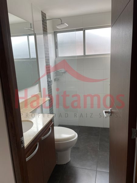 Apartamento en arriendo en Cumbres, Envigado · foto 6 de 14