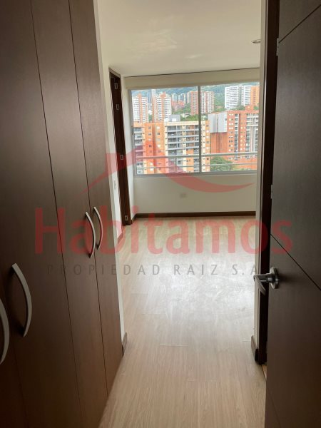 Apartamento en arriendo en Cumbres, Envigado · foto 10 de 14